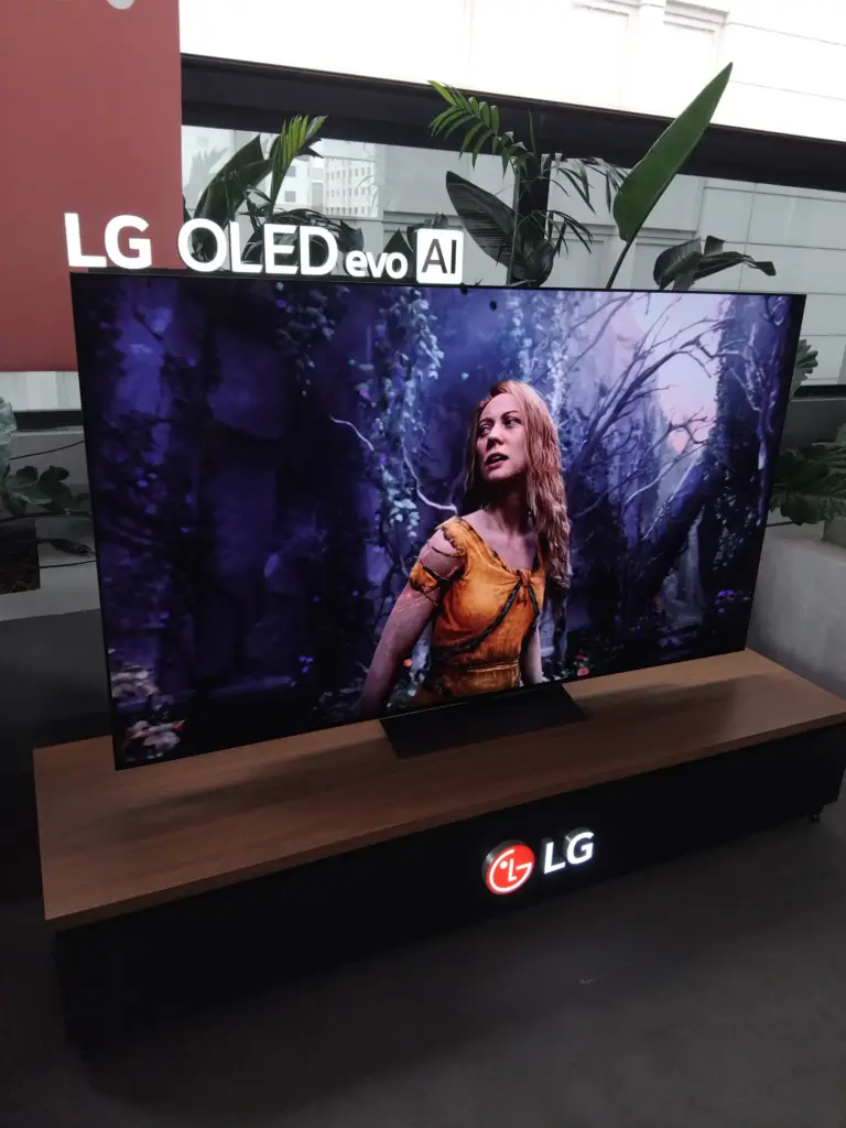 LG celebra 30 anos no Brasil