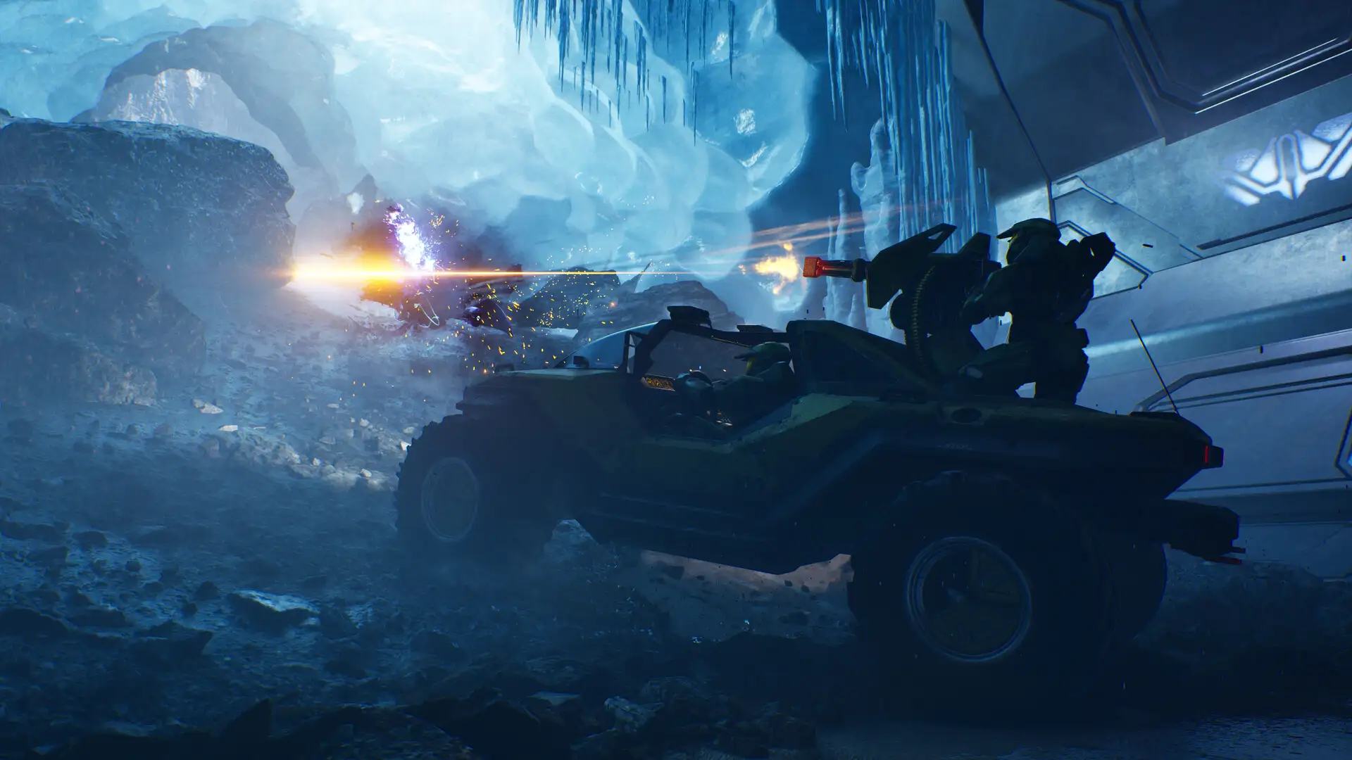 Redução de equipe ocorre poucas semanas depois do lançamento de Halo: Campaign Evolved, marcando a chegada da franquia aos consoles PlayStation.