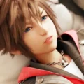 Presença de Riku e do co-diretor Tai Yasue foram confirmadas antecipadamente através do aplicativo oficial da D23.