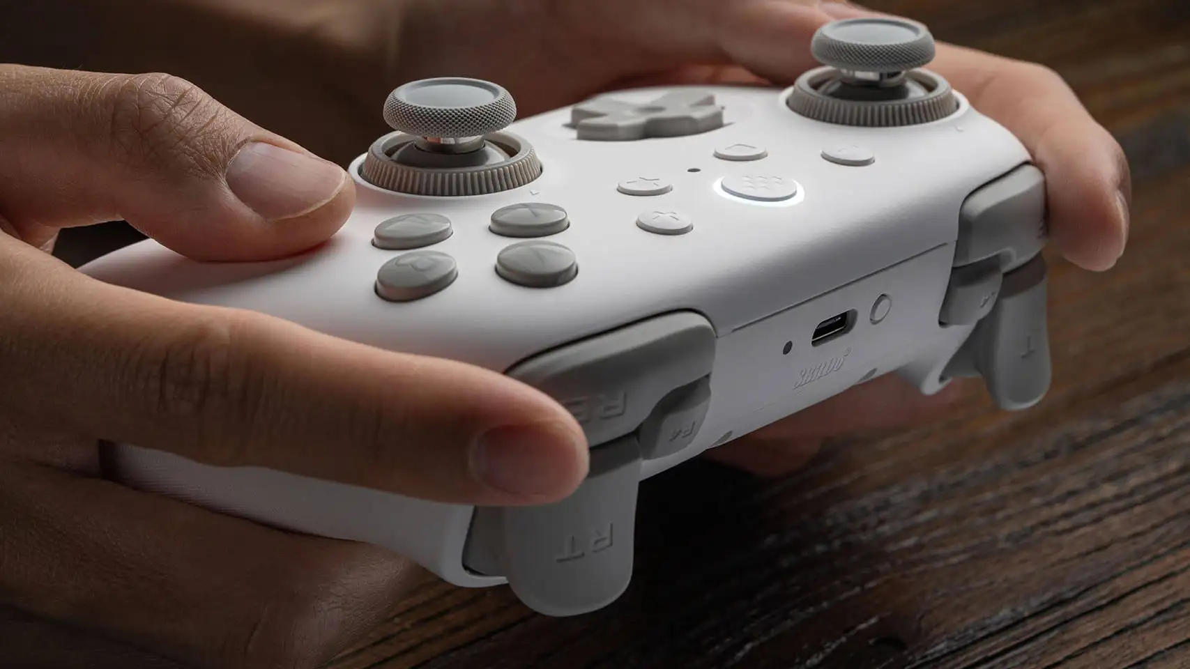 8BitDo revela novo controle Ultimate 3C+ com recurso de elite por preço menor