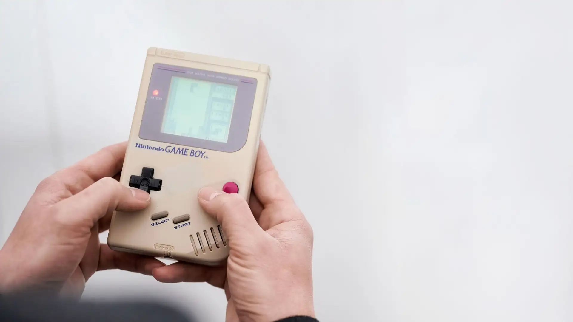 Pokémon Red tem protótipo de 1998 leiloado por US$ 25 mil; saiba por que é único